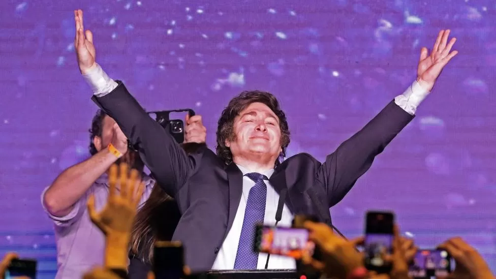 ¡Impacto político histórico! Político de extrema derecha arrasa en elecciones primarias argentinas ¡Descubre quién es y cómo lo logró!
